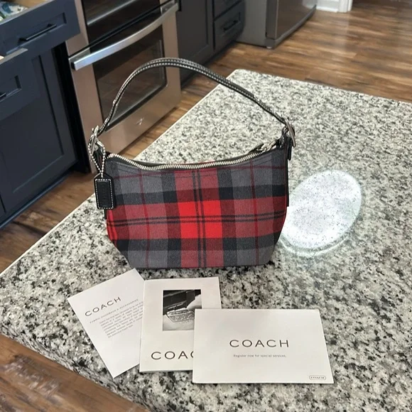 バッグ Coach Tartan Wool Plaid & Suede carryall Coach | Bags | Coach Tartan Hampton Vintage Plaid Wool